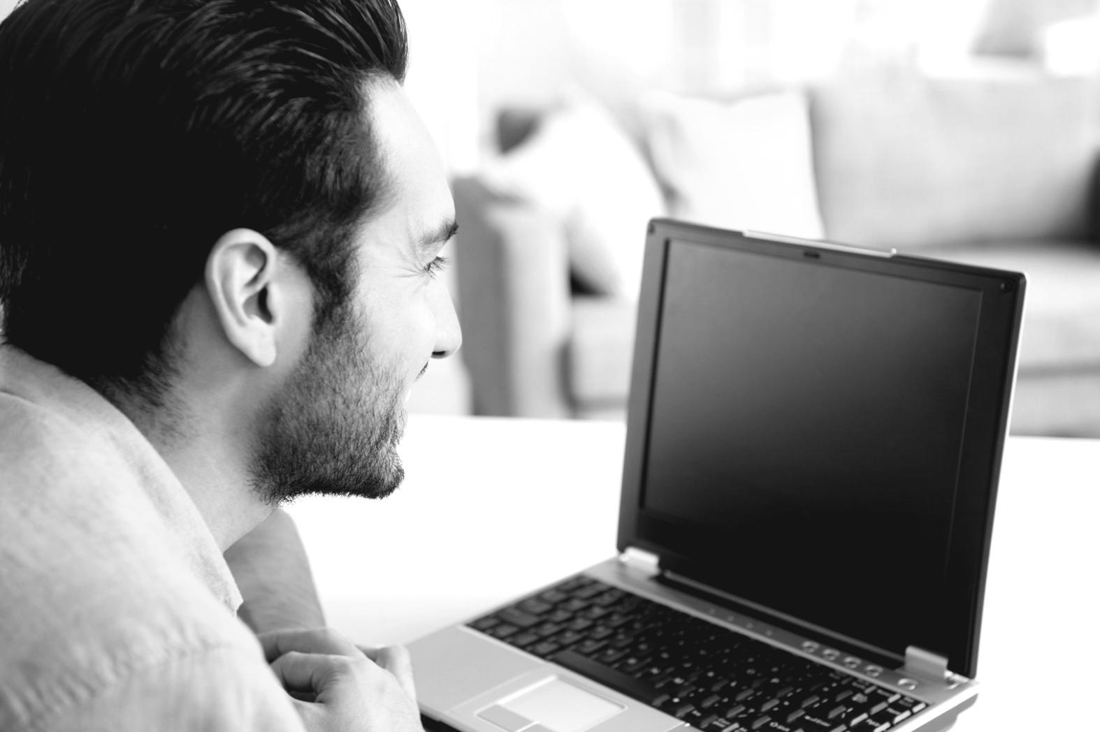 Analyse technique approfondie d'un site web avec outils de diagnostic SEO