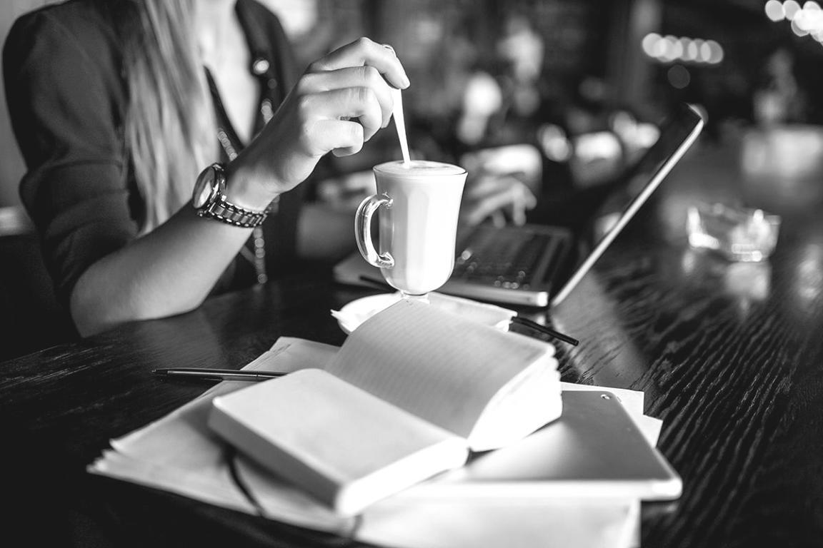 Analyse approfondie des données SEO avec outils professionnels et métriques détaillées